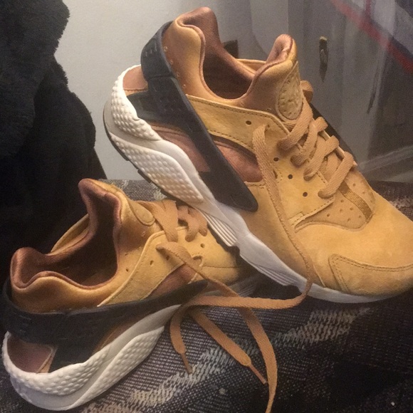 khaki huaraches mens